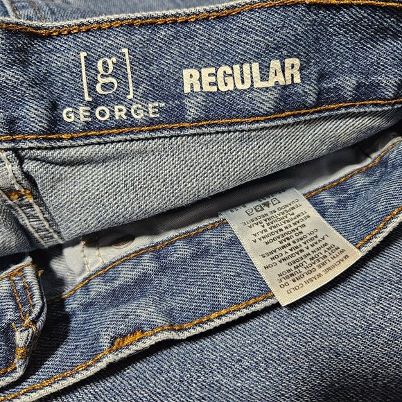 George Jeans Mens Size 30 X 32 Straight Leg Mid Rise Medium Wash Raw Hem Denim - Picture 5 of 6